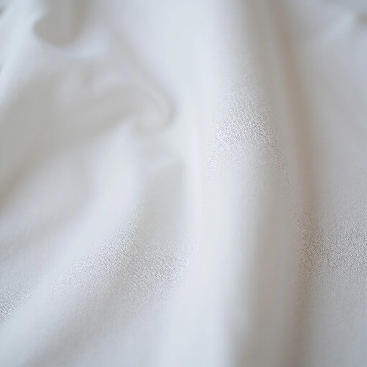 Close weave detail of two-ply Thomas Mason poplin